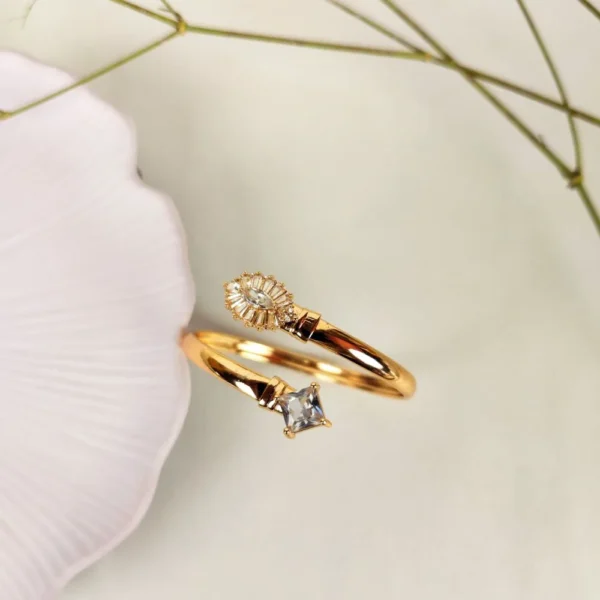 Luxe luminosity gold bracelet