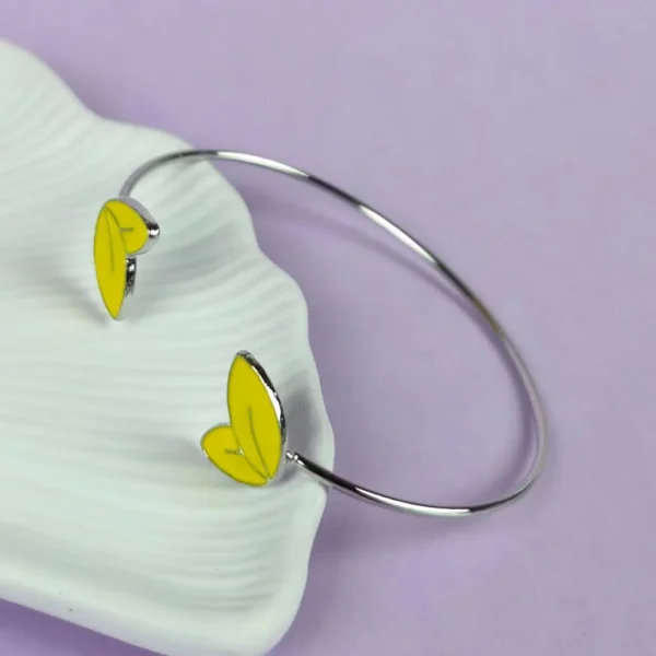 Yellow maple magic bracelet