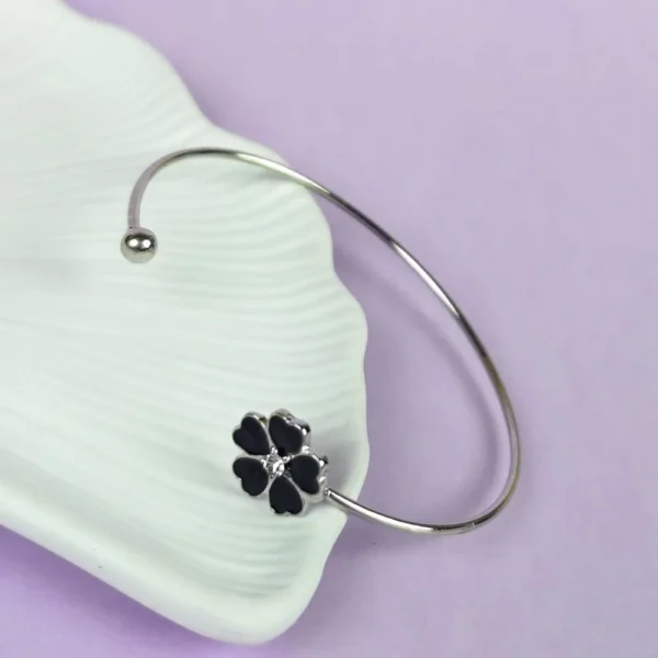 Black blossom silver bracelet