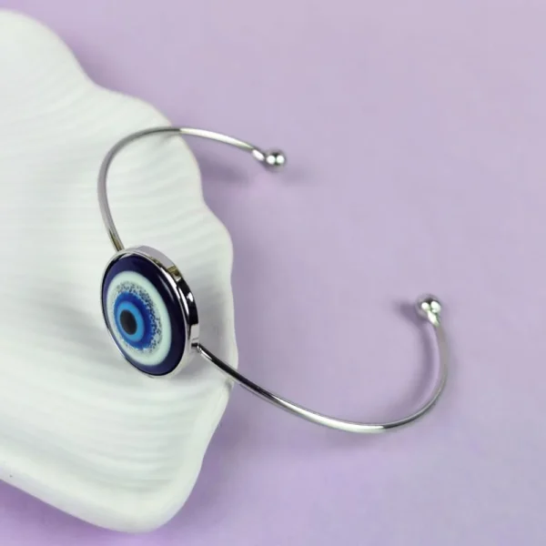 Eyes on me silver plated bracelet