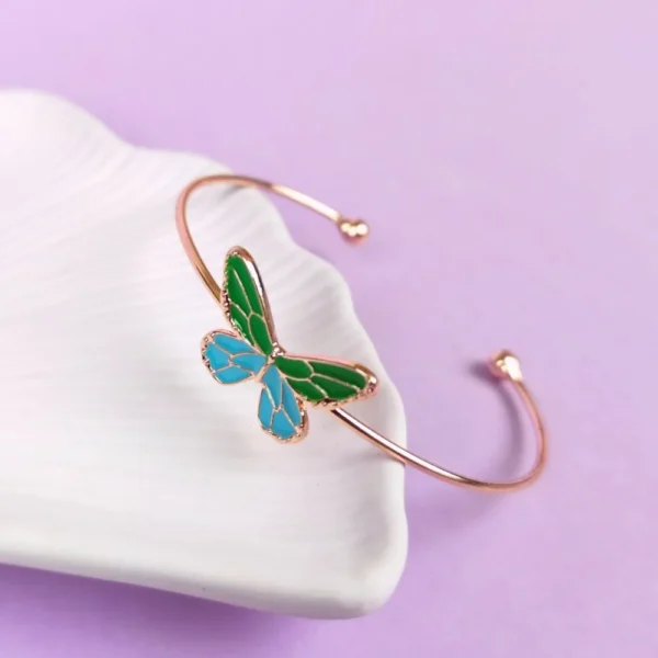 Rosy winged rose gold bracelet