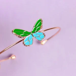 Rosy winged rose gold bracelet