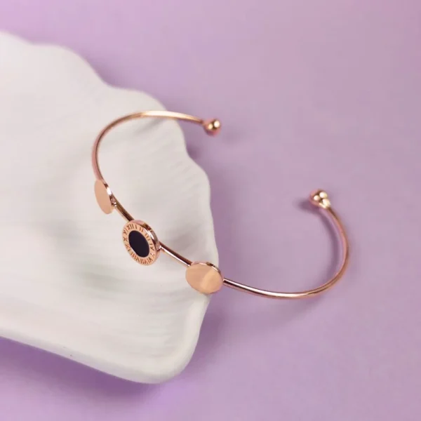 Blushing beauty rose-gold bracelet