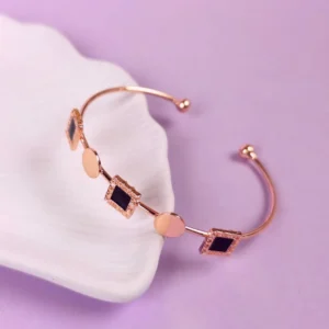 Glittering rosette rose-gold bracelet