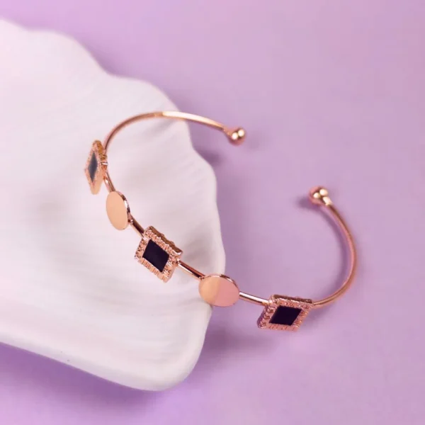 Glittering rosette rose-gold bracelet