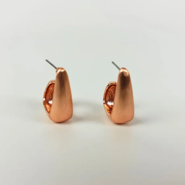 Twilight trance copper stud earrings