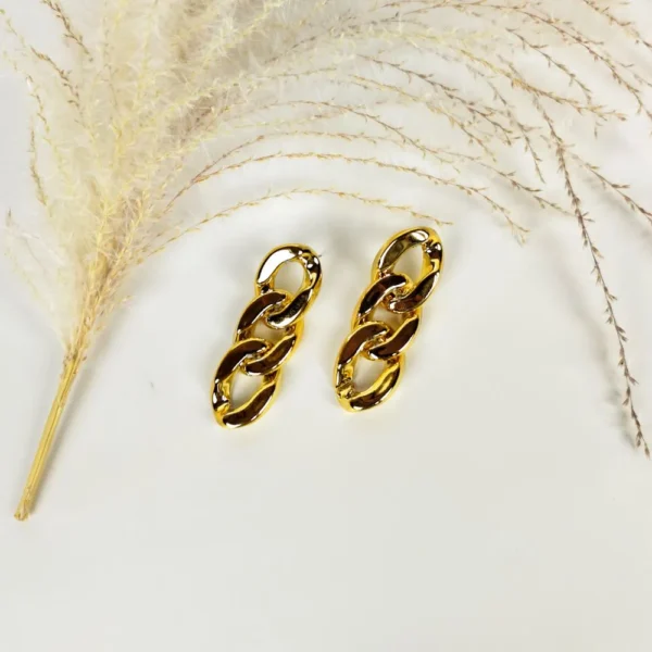 Gold cuban chain drop earrings