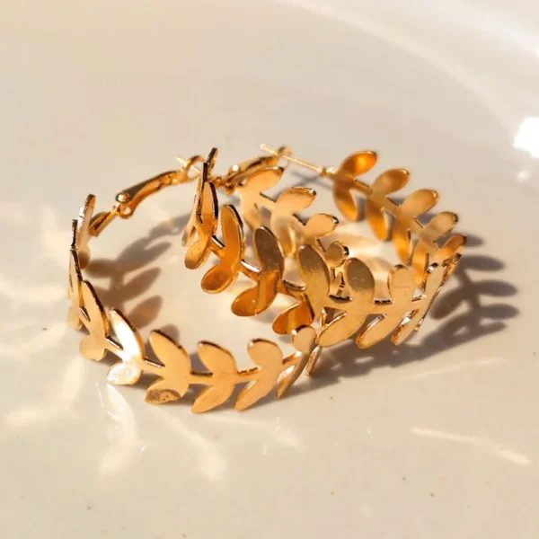 Golden crown hoop earrings