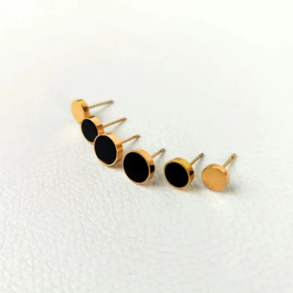 Circular Serenity anti tarnish studs earrings