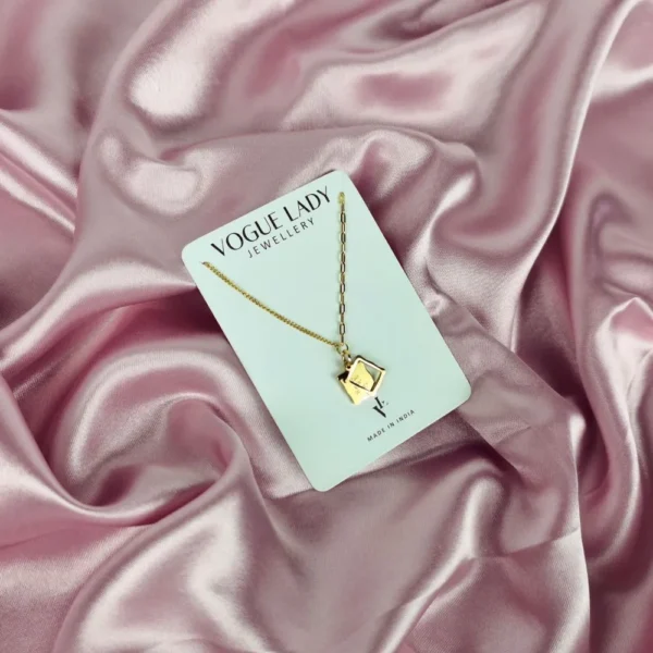 Bold frame golden neck chain