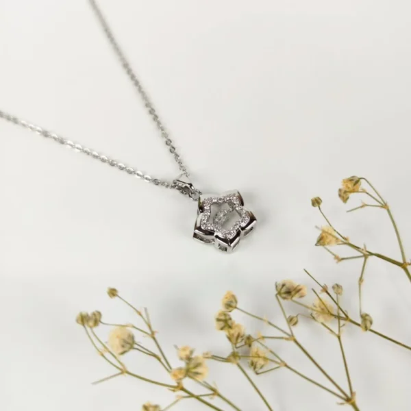 Lotus glow silver plated necklace