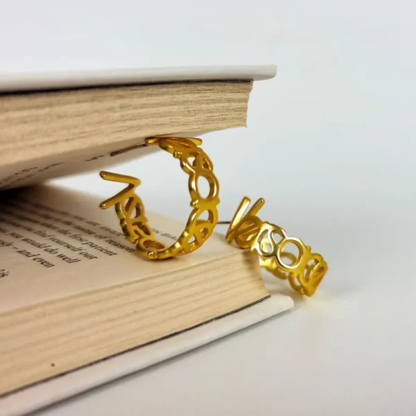 Golden glamour hoops earrings