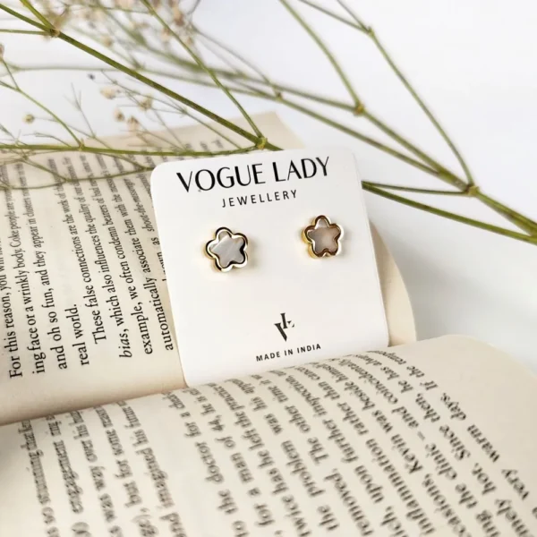 Shell flower gold studs earrings