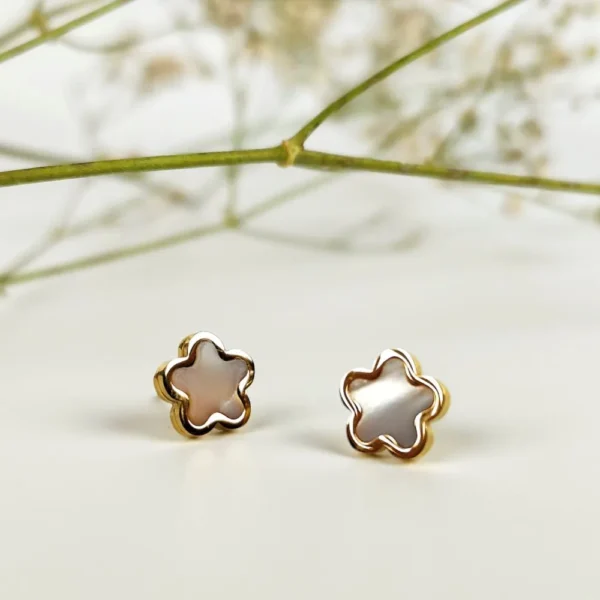 Shell flower gold studs earrings
