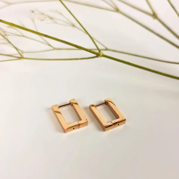 Elegant edges hoops earrings