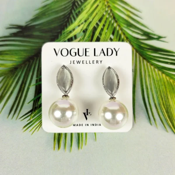 Pearl frost moonstone earrings