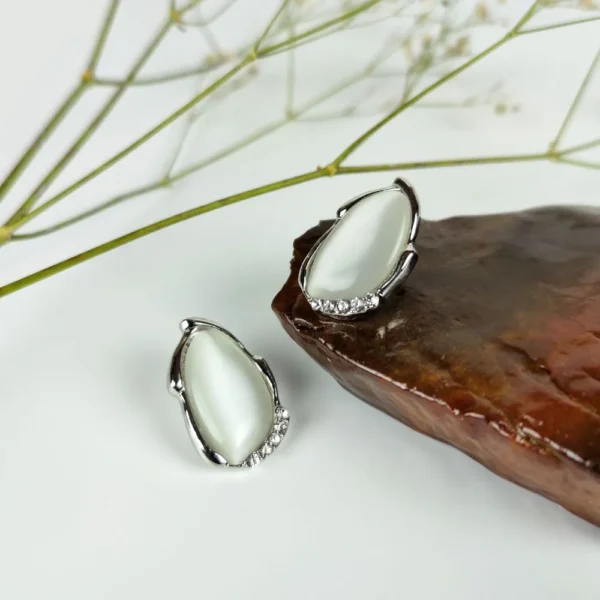 Modern chic moonstone studs earrings