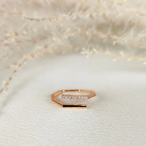 Rosy dazzle adjustable finger ring
