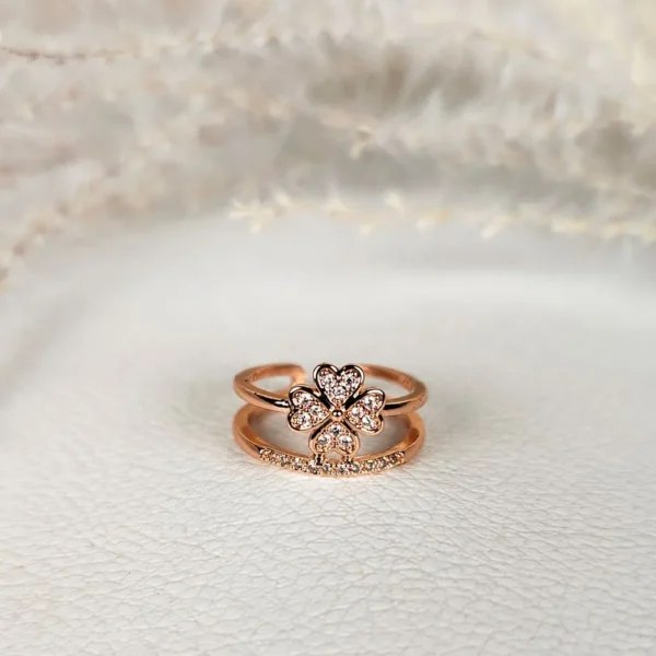 Leafy grace adjustable finger ring