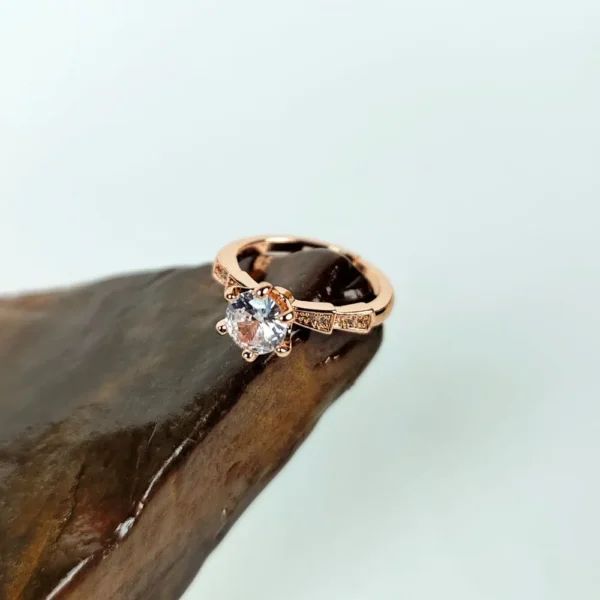 Rose zenith adjustable finger ring