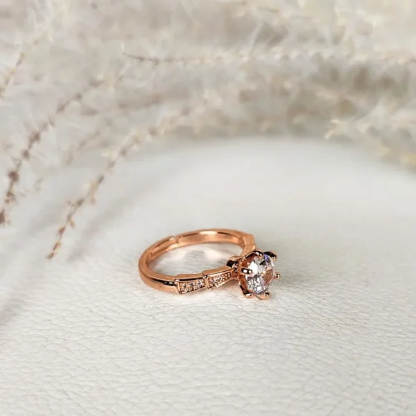 Rose zenith adjustable finger ring