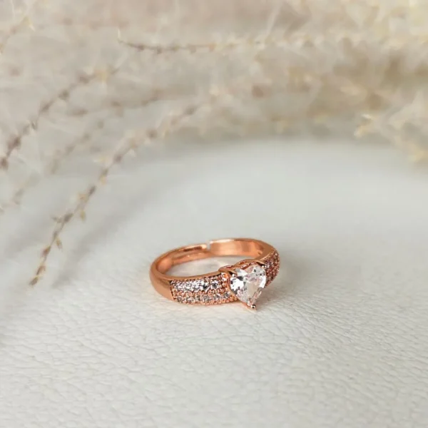 Heart of rose adjustable finger ring