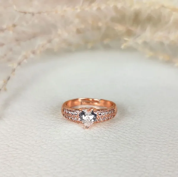 Heart of rose adjustable finger ring