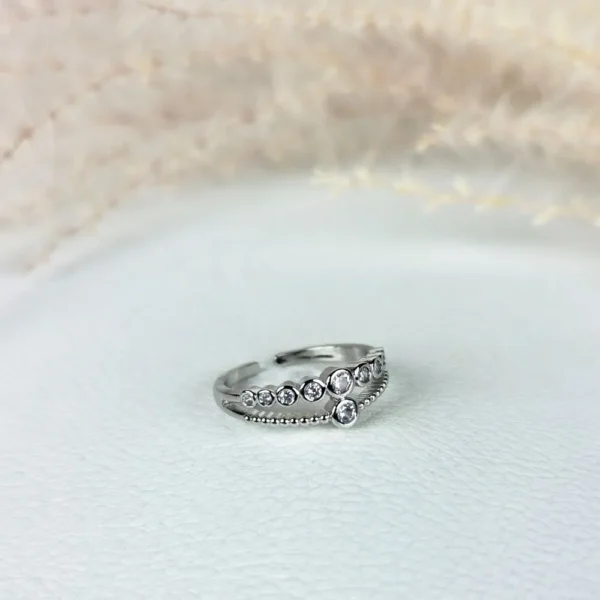 Silver wonder adjustable finger ring