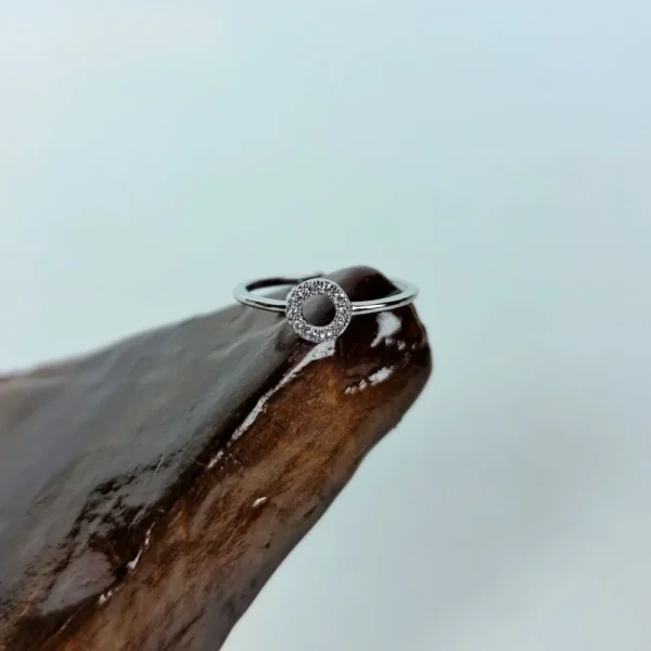 Divine circle adjustable finger ring