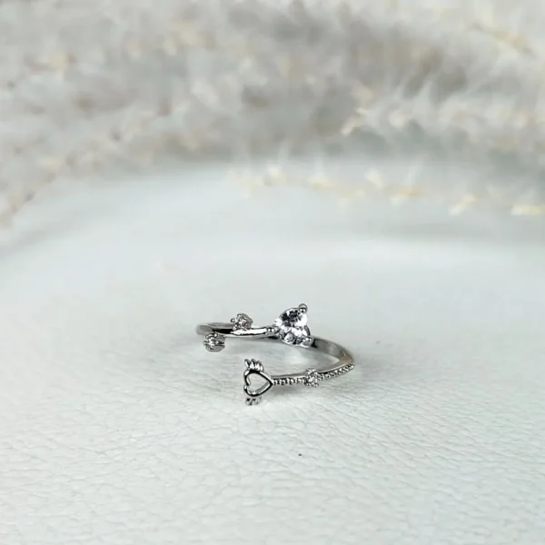 Hearts melody adjustable finger ring