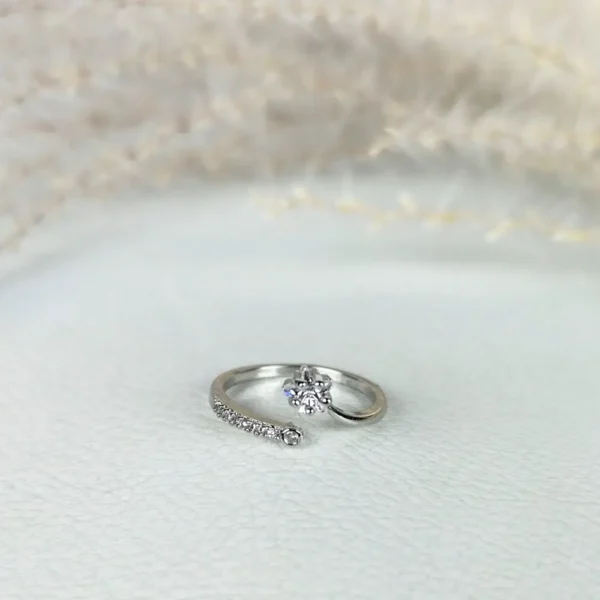 Starlet shine adjustable finger ring