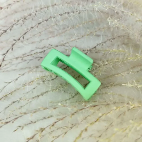 Virescent candy pop hair claw clip