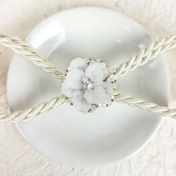 Jasmine jewel floral finger ring