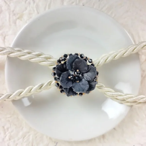 Blossom band floral finger ring