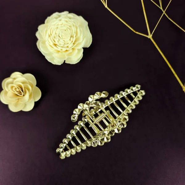 Aurora pearl metal hair claw
