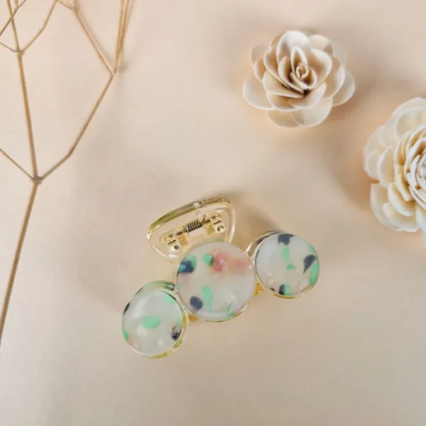 Aurora Petal korean hair claw